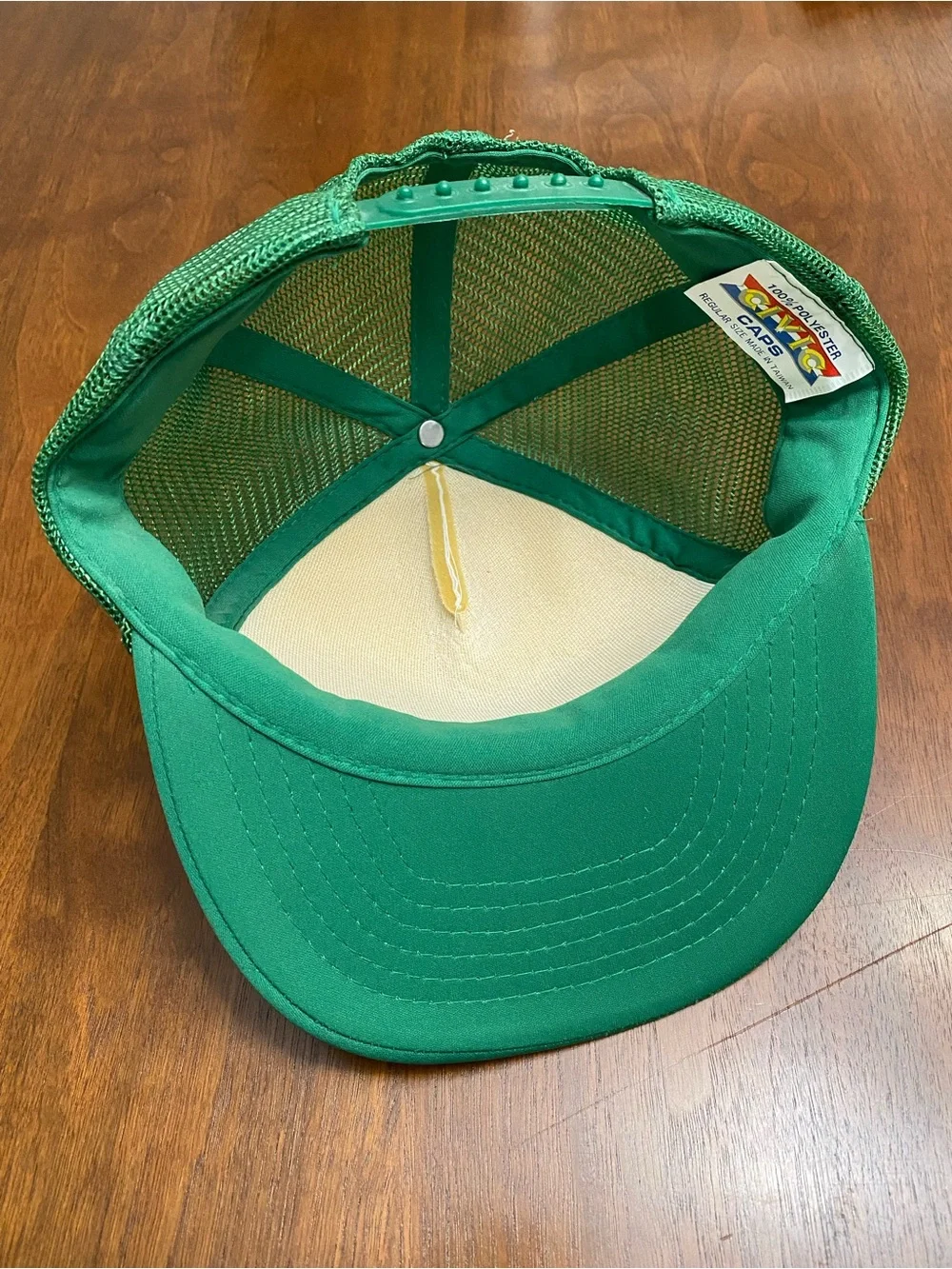 N/A green white